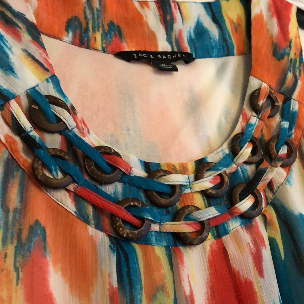 Sleeveless blouse
